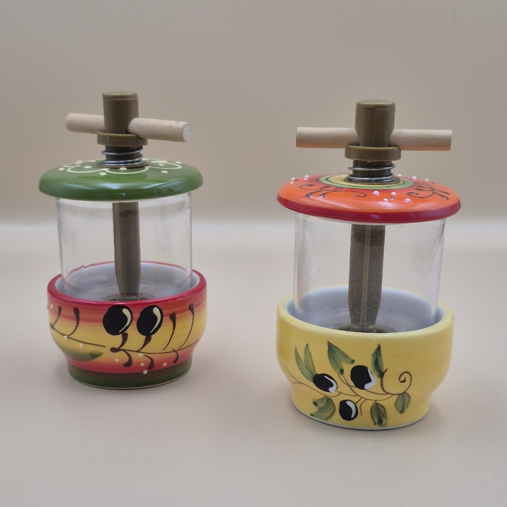 2 Le Cluny French Handpainted Ceramic Herb Mill/ Spice Salt Pepper Grinders - Picture 6 of 10